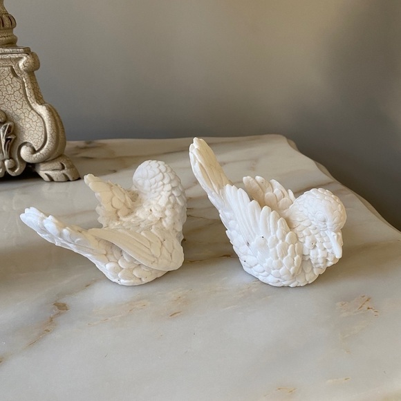 Pair of Two White Alabaster Lovebird Dove Figurines Vintage - Picture 2 of 13